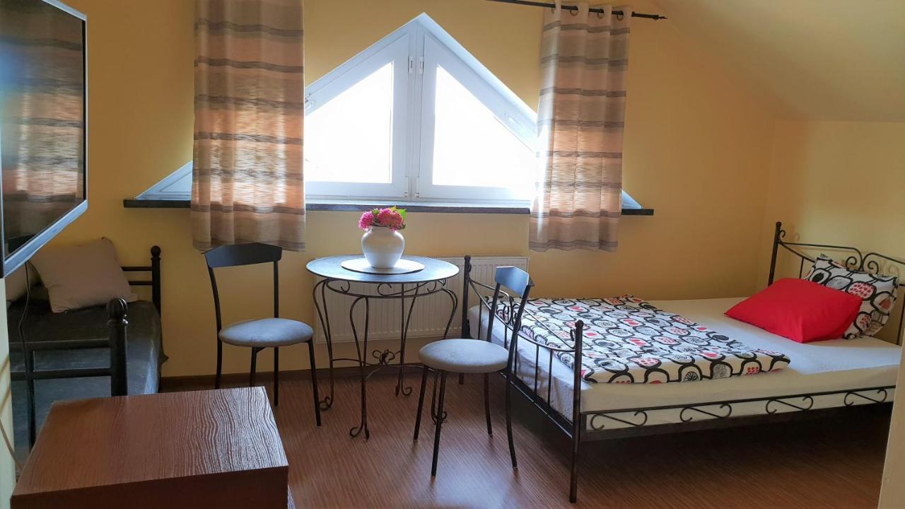 Julus Lodge