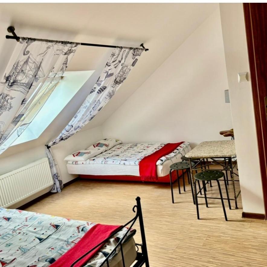 Julus Lodge Leba